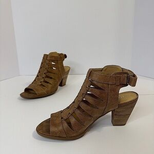 Naturalizer Caged Heeled Sandals Sz 8
Brown Strappy Comfort Dressy Boho heels